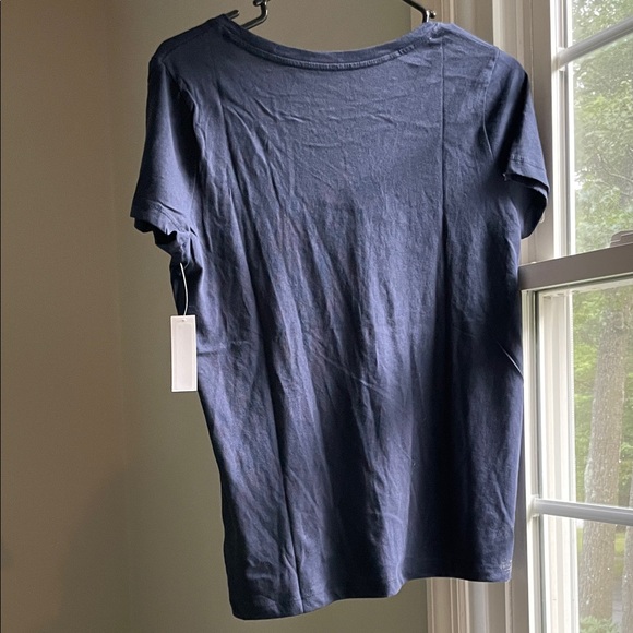 Basics: Women's Navy V-Neck Top - 100%‎ Cotton! - Picture 7 of 7